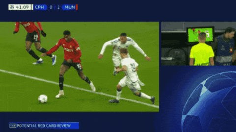 【50年首次】曼联赛季开局17场胜率不足50%，腾哈赫该背锅吗？